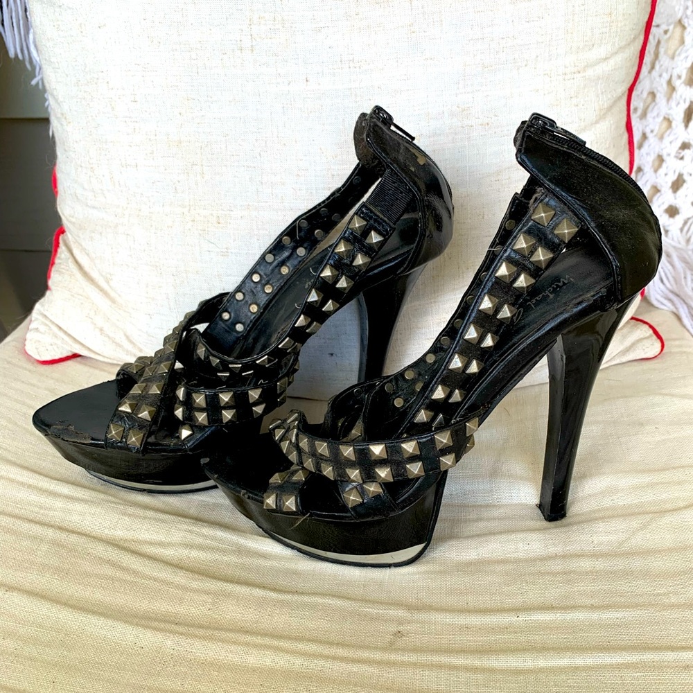 Vintage Rocker Heels 🤘🏽